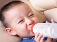 婴幼儿食品和饮料 - 中国 - 2014年 7月