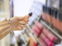 品牌在护肤品购买中的重要性 - 中国 - 2015年11月