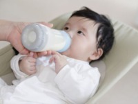 婴幼儿配方奶 - 中国 - 2016年4月